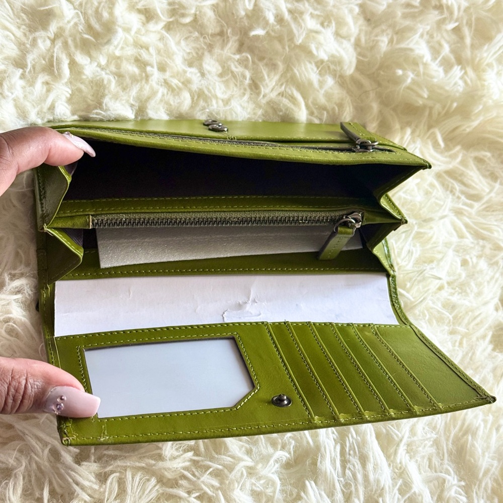NWOT Leather Wallet - Picture 7 of 10
